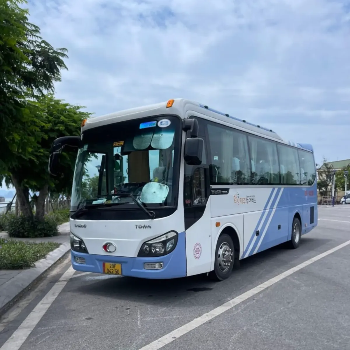 Xe 29 chỗ Hưng yên đi chùa Tam Chúc Ninh Bình Xe 29 chỗ Hưng yên đi chùa Tam Chúc Ninh Bình